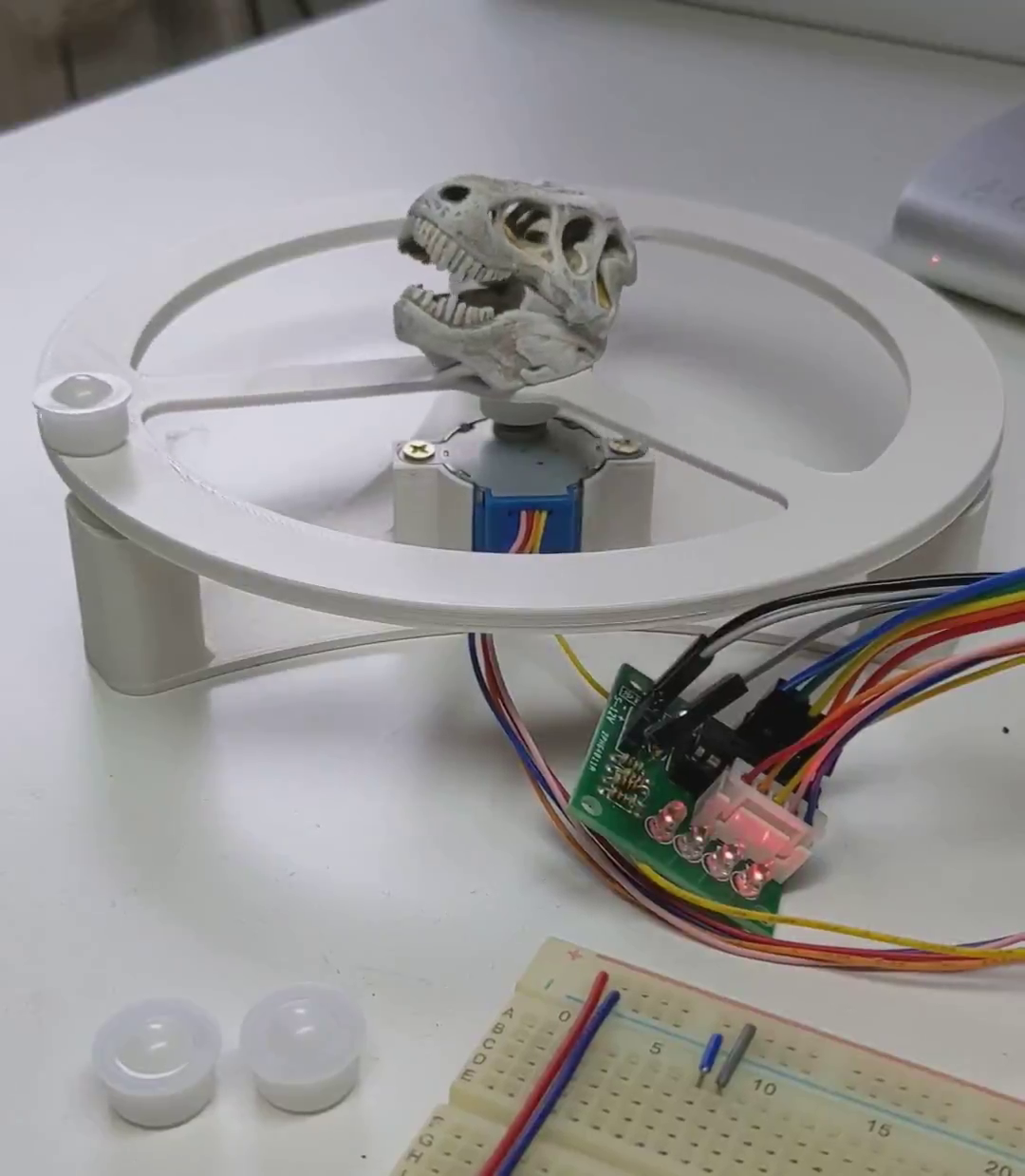 Motorized Turntable for Video, Photo, and 3D Scanning (DIY) - PCBurn